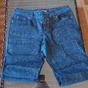 Women's size 8 regular Apt.9 jeans